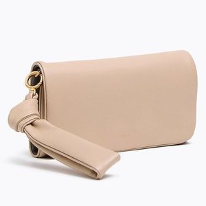 Tory Burch Beau Wristlet